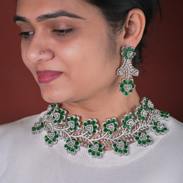 Dhriti Green Diamond Necklace Set - MIARAA