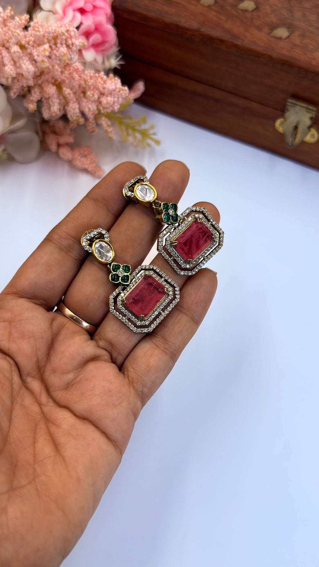Tara Lite Pink Polki Necklace Set