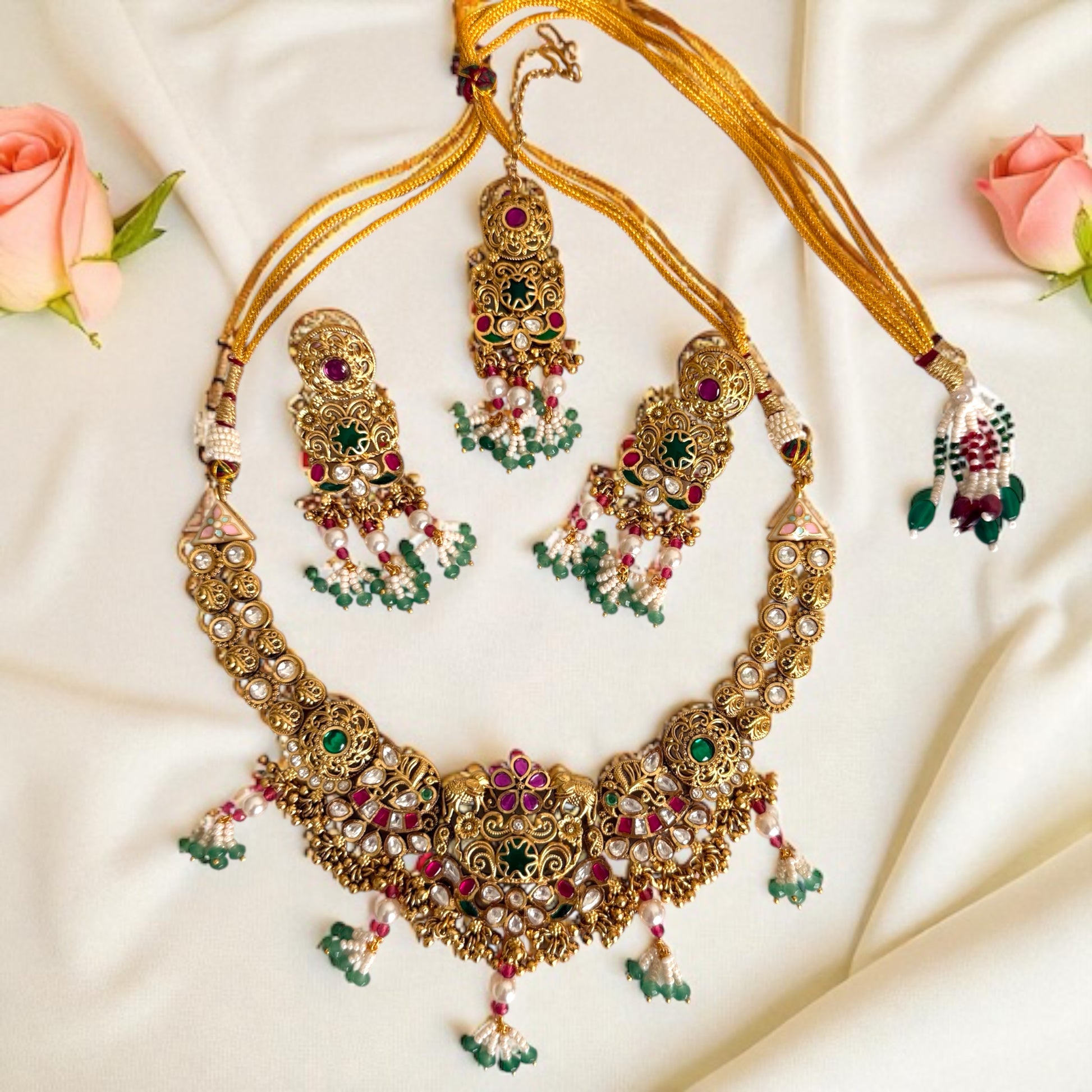 Multicolor Naysa Antique Rajwadi Necklace Set