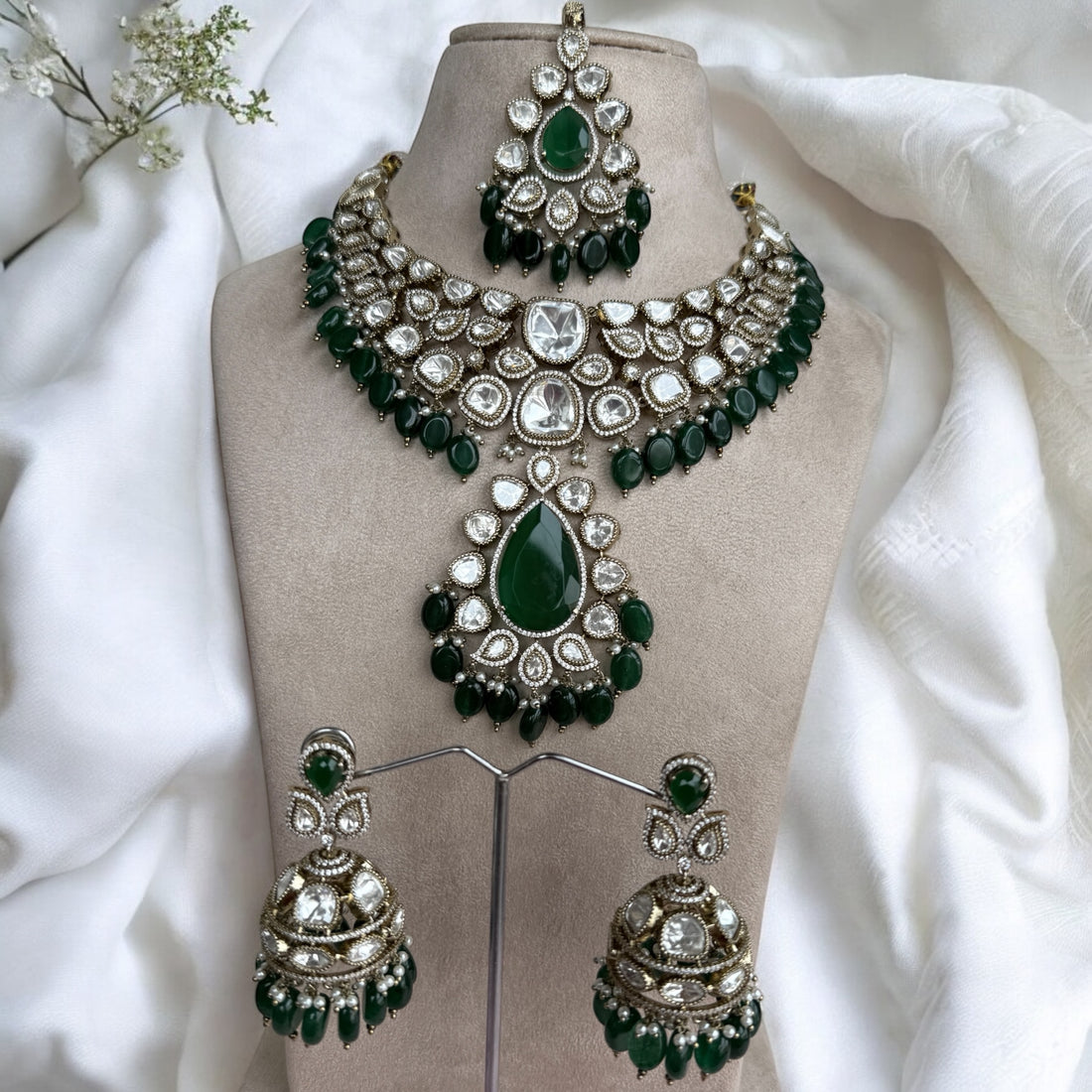Kritika Emerald Green Polki Necklace Set - MIARAA