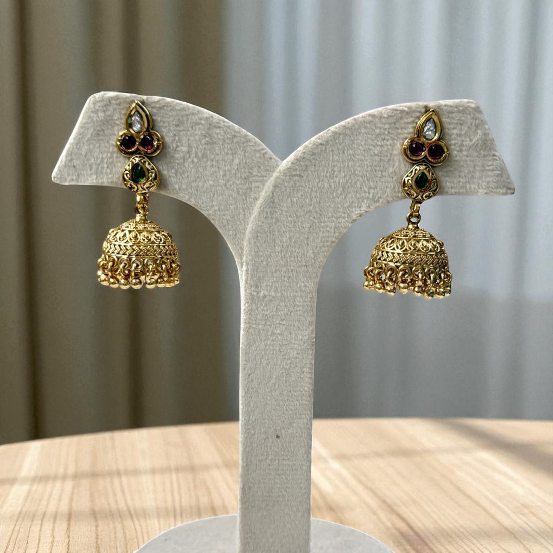 Multicolor Veena Antique Rajwadi Necklace Set