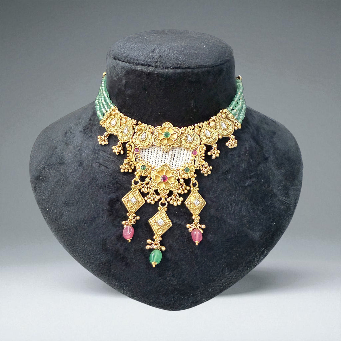 Multicolor Pravya Antique Rajwadi Necklace Set