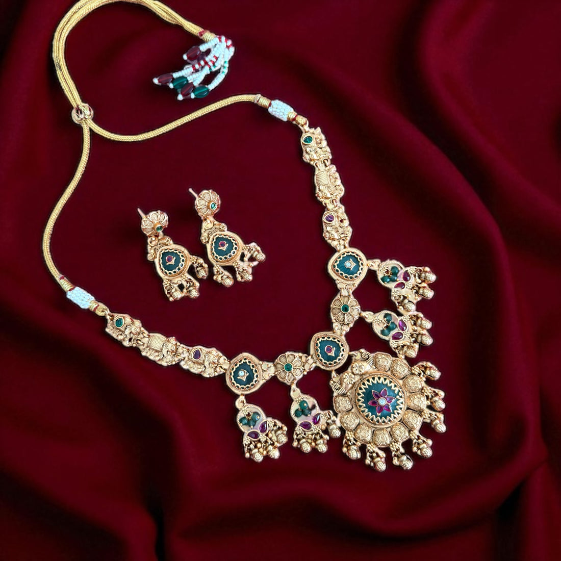Multicolor Sundari Antique Rajwadi Necklace Set