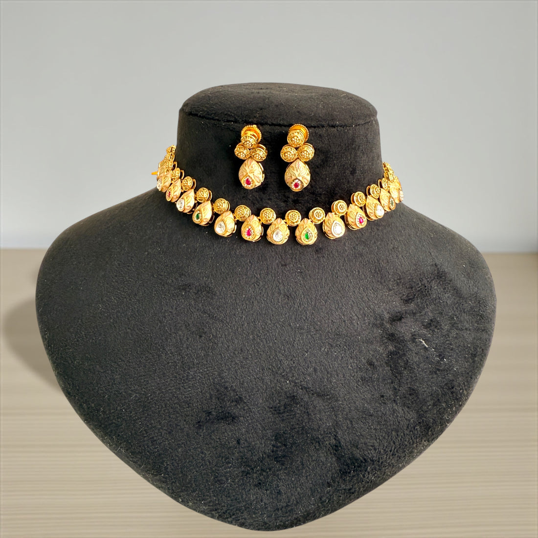 Sonali Polki Kundan Necklace Set