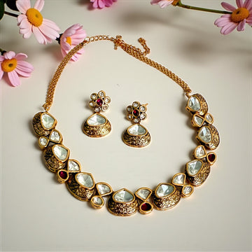 Saloni Polki Kundan Necklace Set