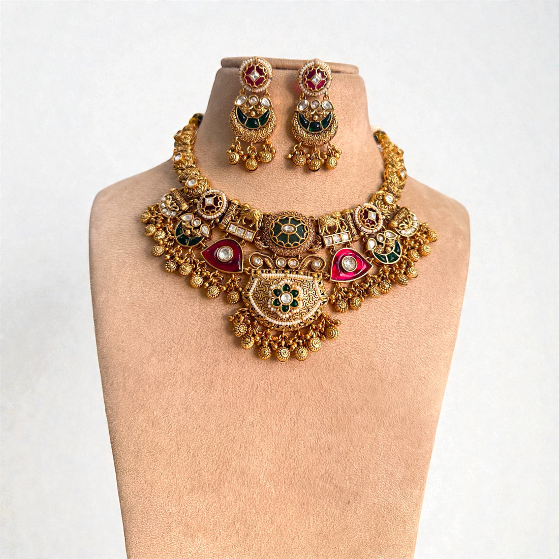 Multicolor Hari Rajwadi Necklace Set