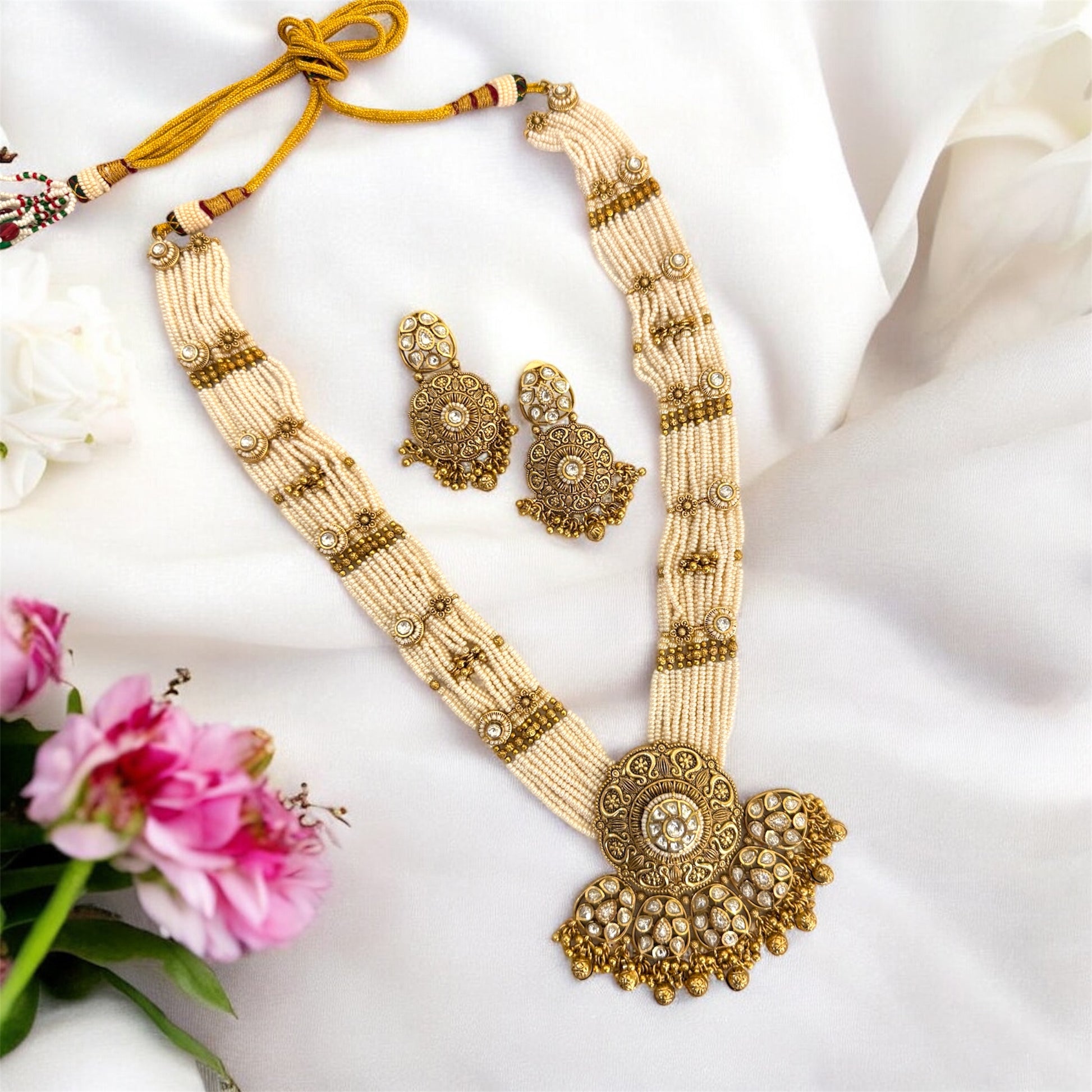 White Poonam Rajwadi Necklace Set- MIARAA