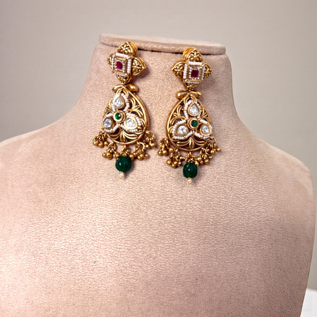 Latika Rajwadi Necklace Set