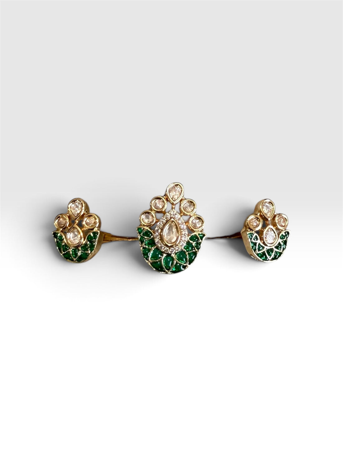 Green Mina Double Finger Ring
