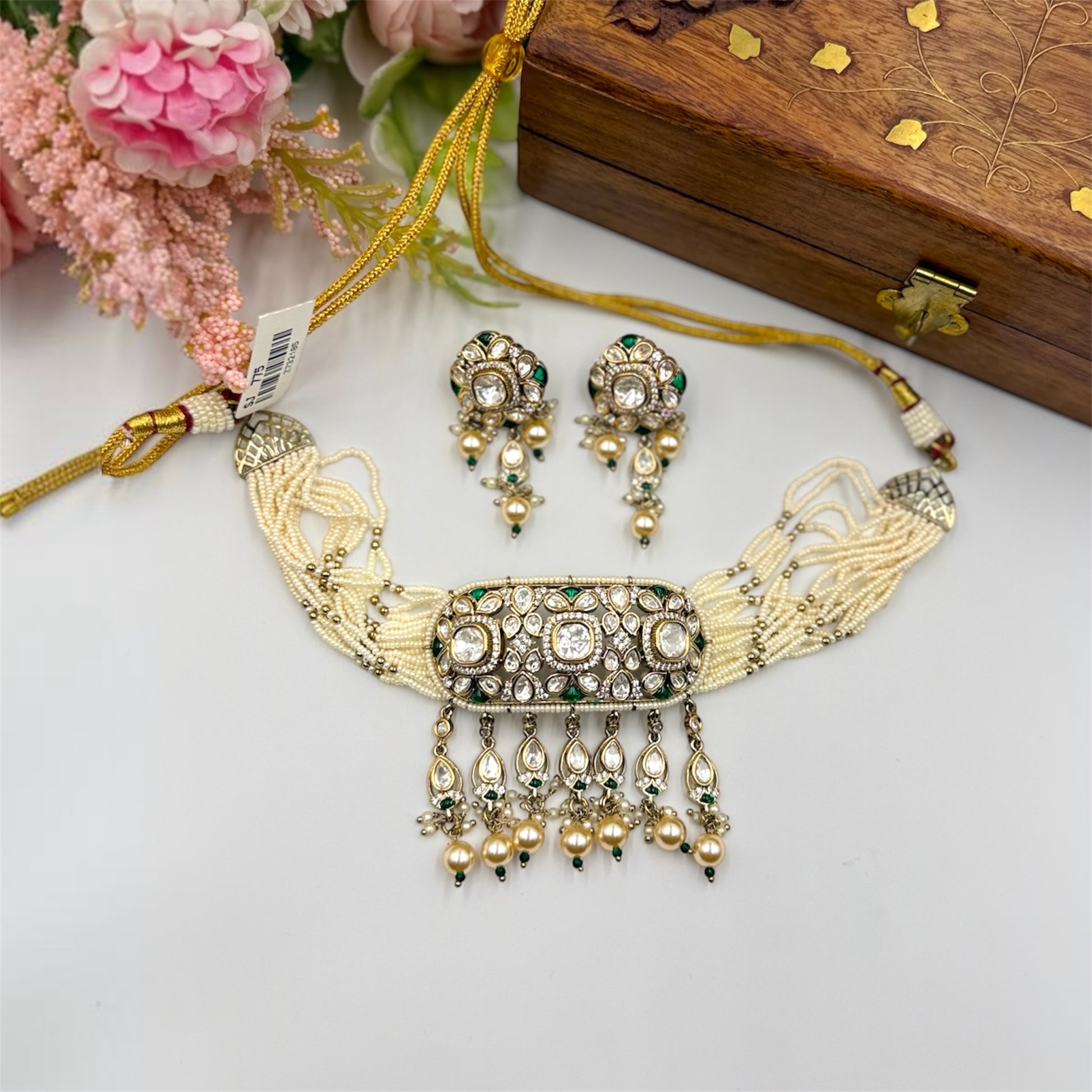 miaraa Devisha Polki Necklace Set