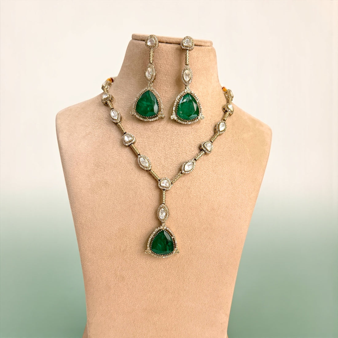 Noor Green Polki Kundan Necklace Set