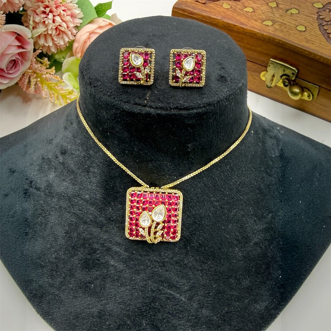 miaraa Tvesa Polki Necklace Set1